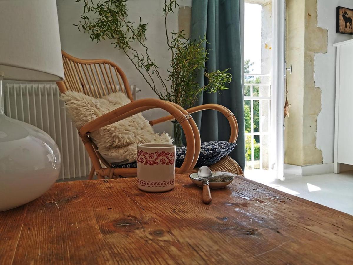 Quatre Chats Sous Un Pin Le Thoureil Exterior foto